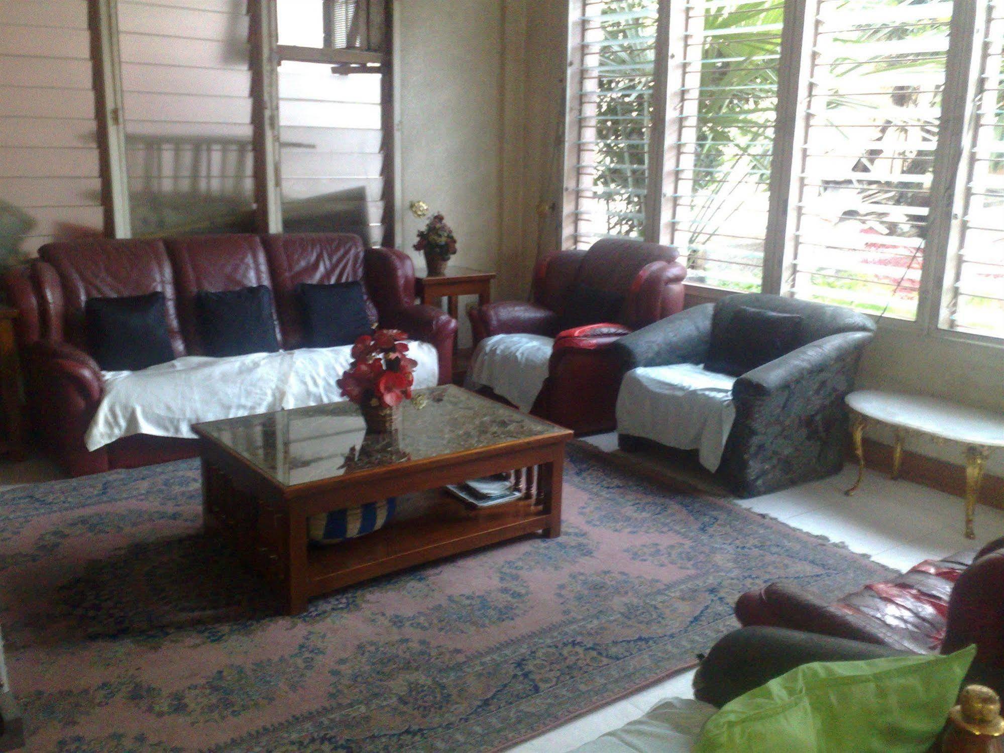 La Residencia Luzviminda Pensionne 宿务 外观 照片